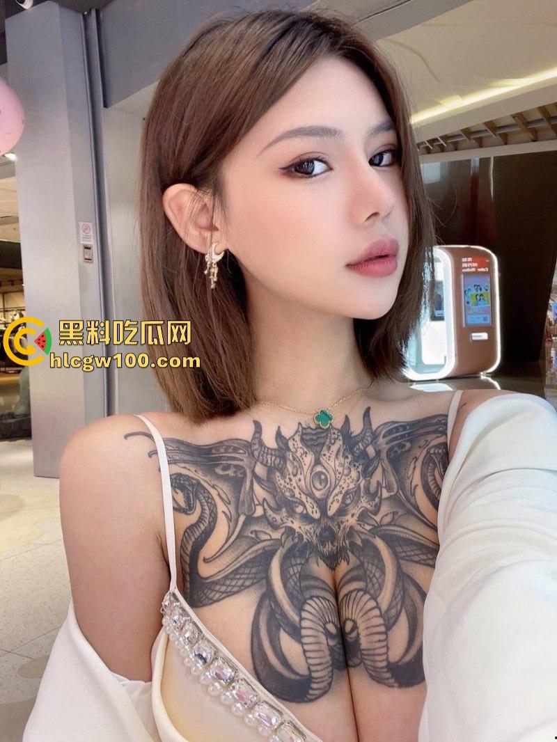 微密圈高颜值纹身一姐【白鹿】大波女双性恋喜欢被侮辱 踩脸踩奶子露点合集流出 真的很漂亮-57