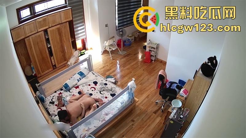 监控偷拍叔嫂乱伦,趁哥不在偷情,见嫂子吸奶哺乳按耐不住,当孩子面激情抽插巨乳嫂子!-6