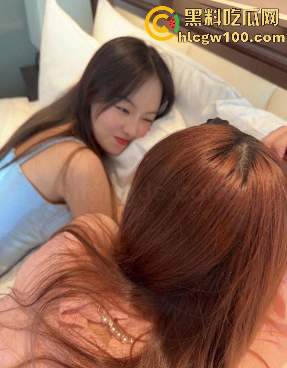 青岛夜店圈骚事小哥双飞闺蜜，小妹一个人觉得玩得不够，还拉闺蜜入伙，喝完酒直接开房玩花样！-6