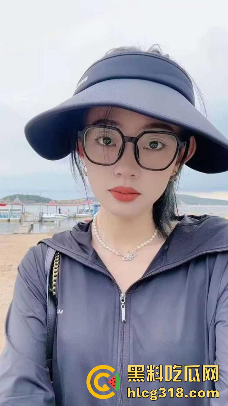 眼镜长腿舞蹈生【苏慧文】，酒店约炮大屌体育生，激情口爆后入骑乘，这妹子臀形真漂亮啊！-3