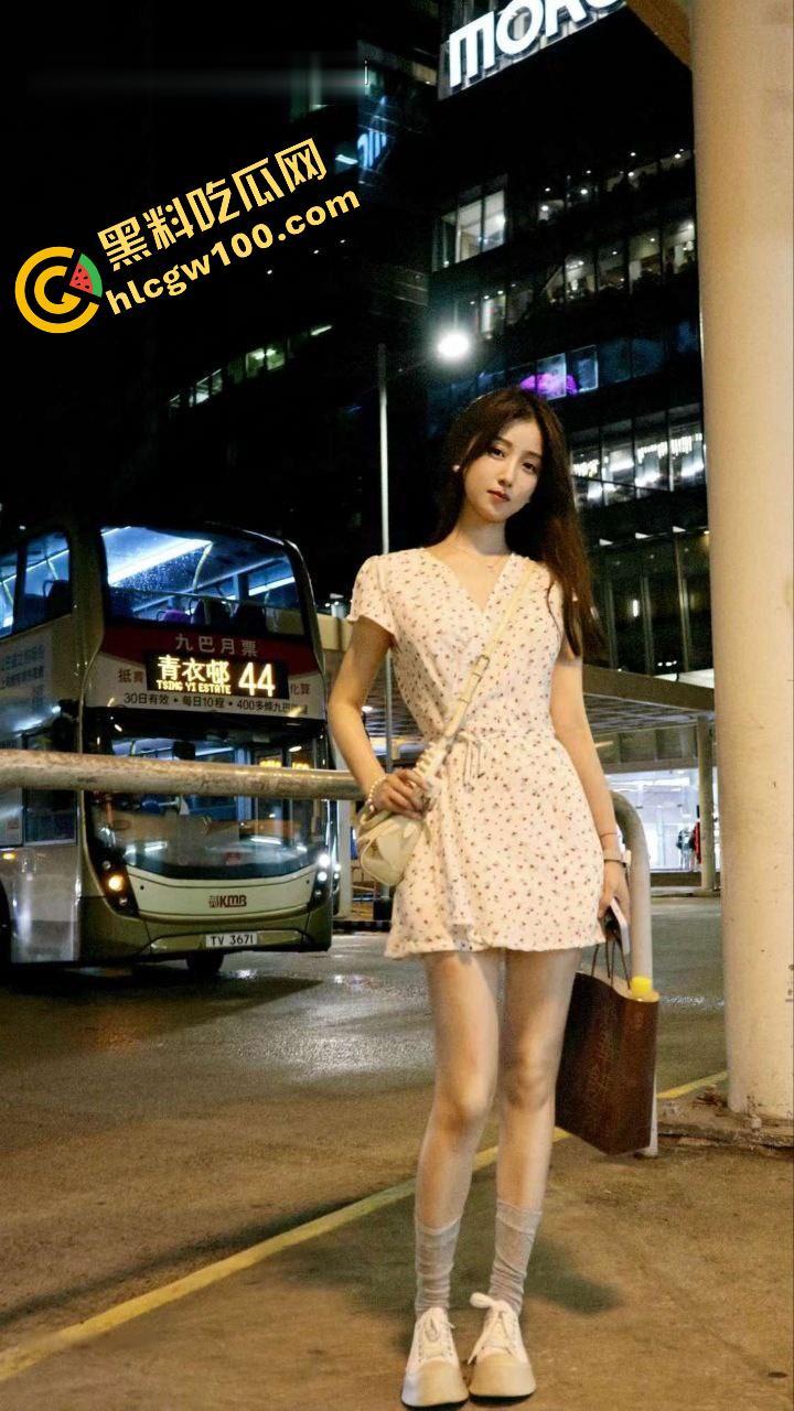 传媒大学清纯校花级女神【吴丽雅】风格多变可欲可甜,人美逼遭罪再美也没用,被渣男插腻了照样曝光!-8