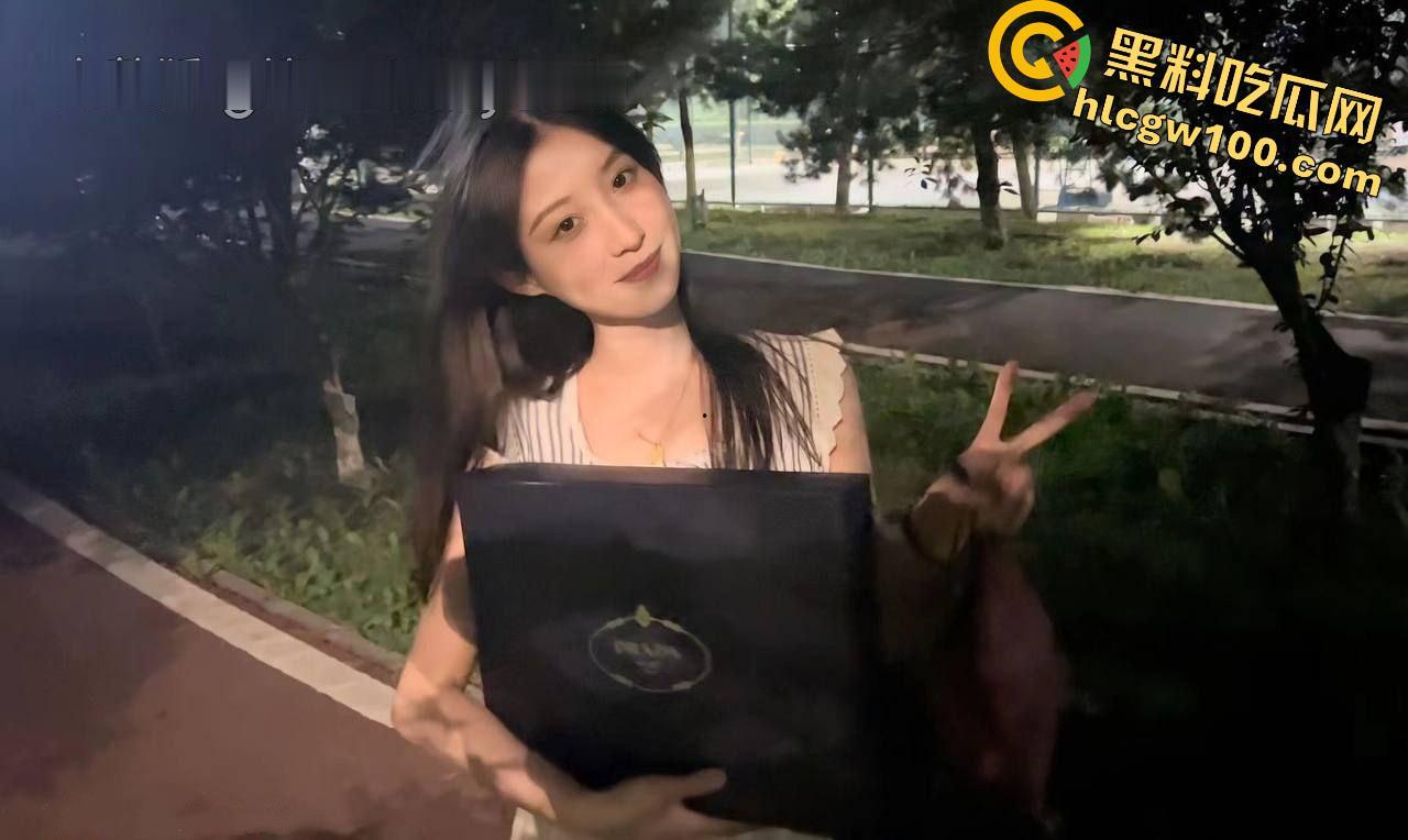 传媒大学清纯校花级女神【吴丽雅】风格多变可欲可甜,人美逼遭罪再美也没用,被渣男插腻了照样曝光!-9