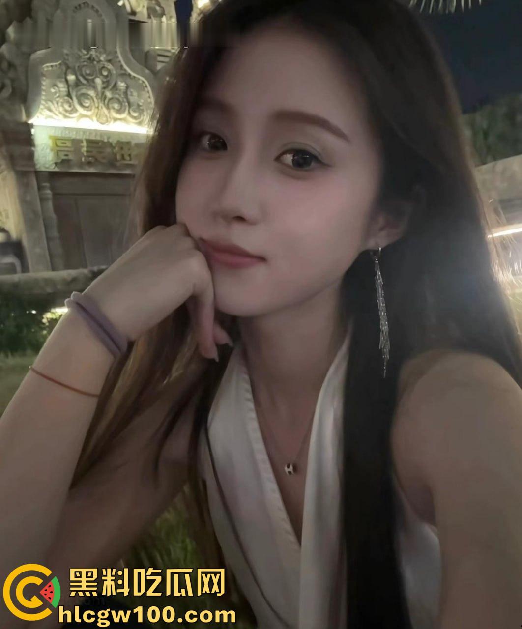 传媒大学清纯校花级女神【吴丽雅】风格多变可欲可甜,人美逼遭罪再美也没用,被渣男插腻了照样曝光!-11