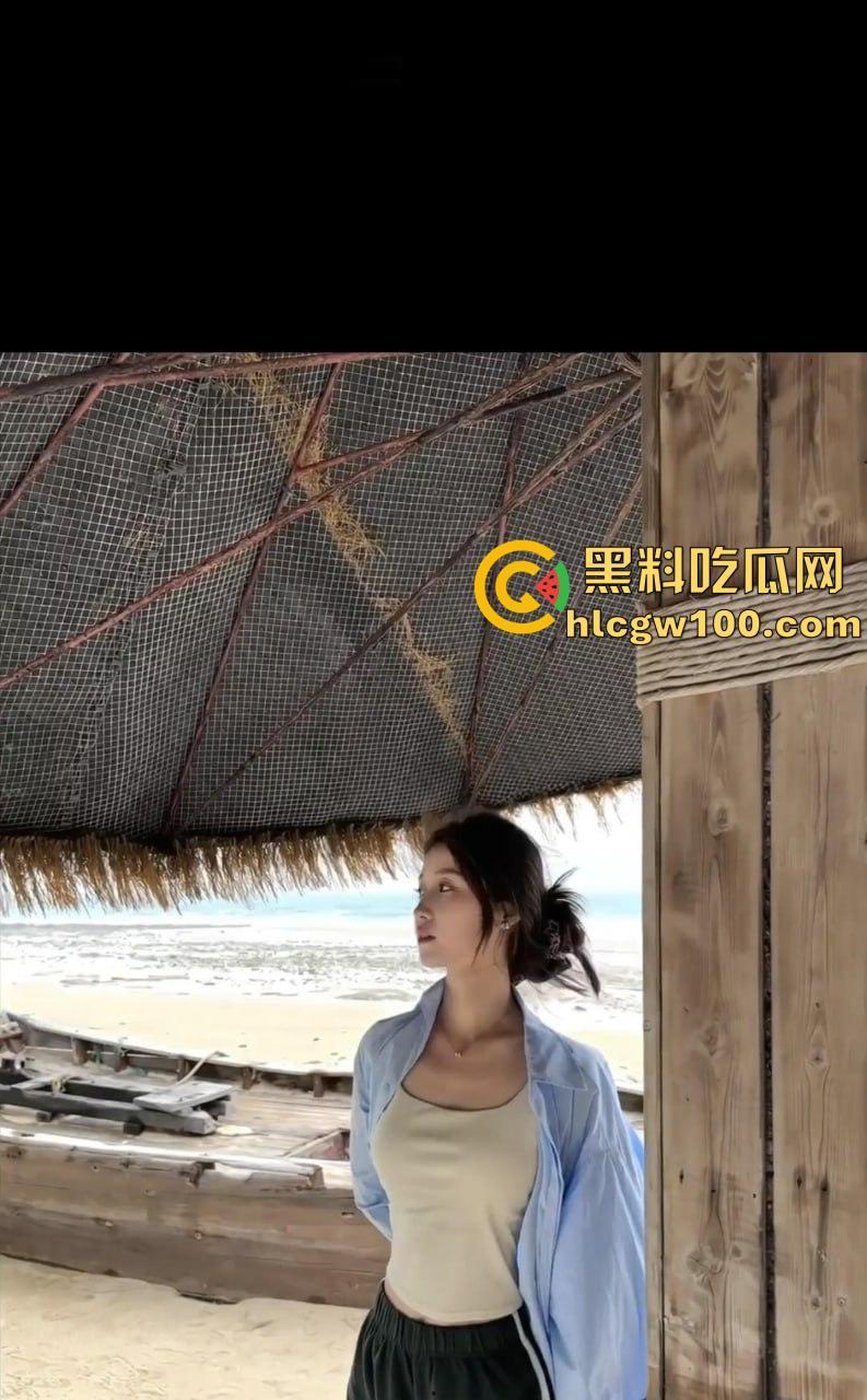 传媒大学清纯校花级女神【吴丽雅】风格多变可欲可甜,人美逼遭罪再美也没用,被渣男插腻了照样曝光!-18