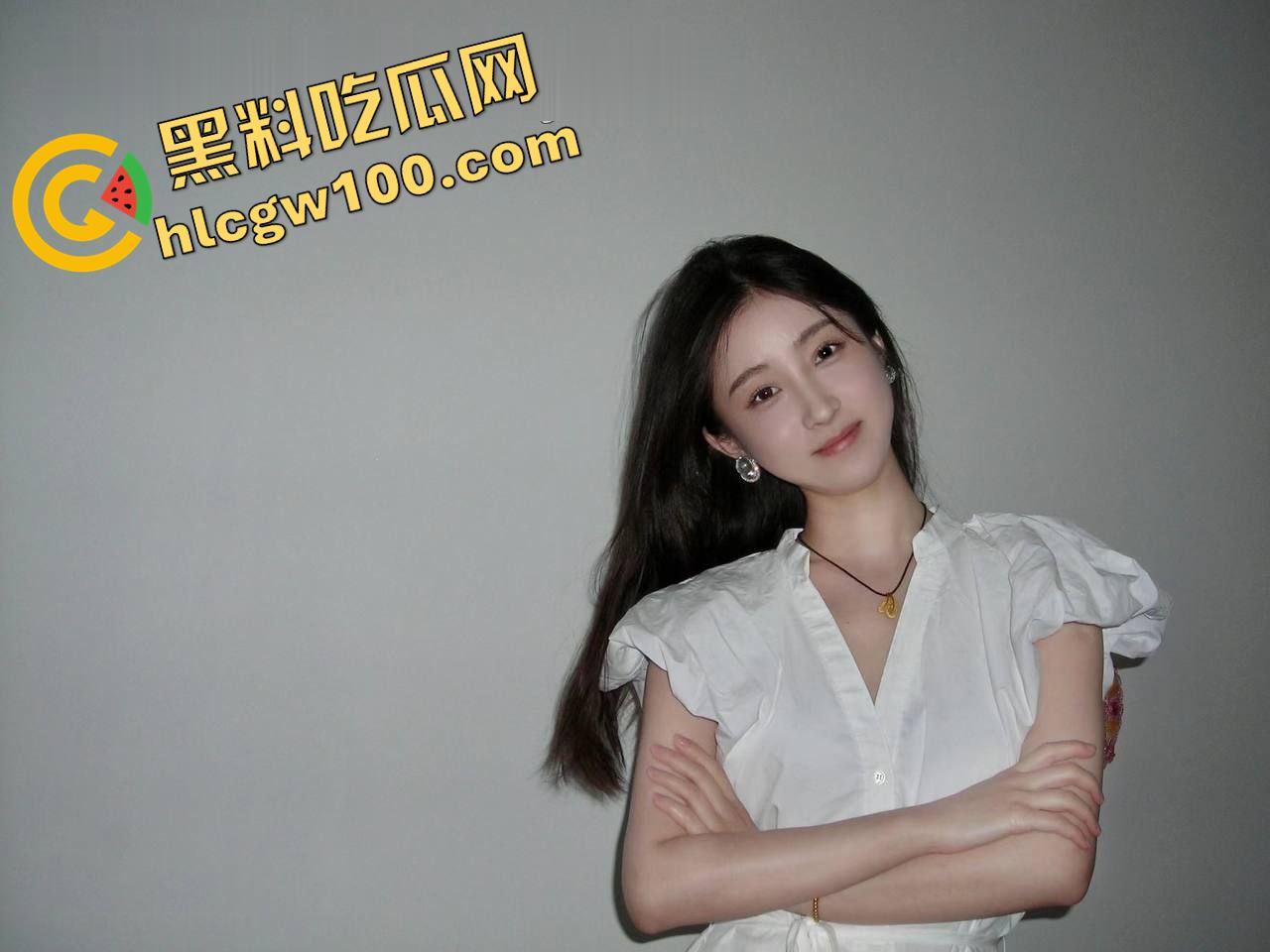 传媒大学清纯校花级女神【吴丽雅】风格多变可欲可甜,人美逼遭罪再美也没用,被渣男插腻了照样曝光!-19