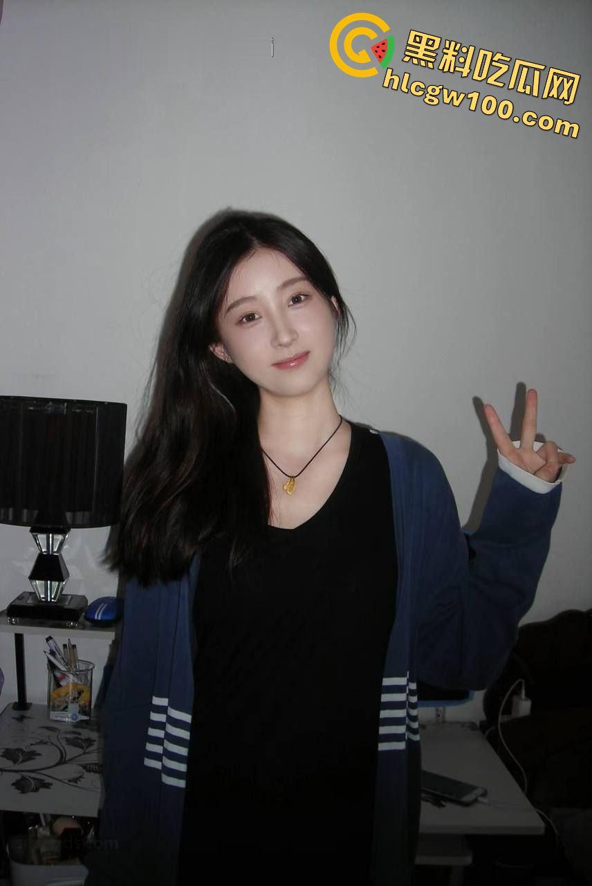 传媒大学清纯校花级女神【吴丽雅】风格多变可欲可甜,人美逼遭罪再美也没用,被渣男插腻了照样曝光!-22