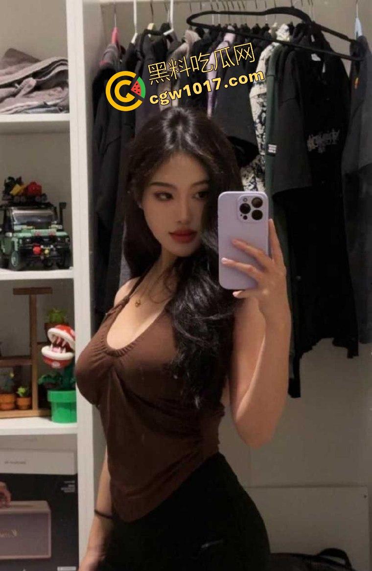 中国美术学院油画系女神【姚婷】极高颜值女神为达到财富自由选择下海卖逼,口活一流肥臀圆润,这身材真的爱了!-2