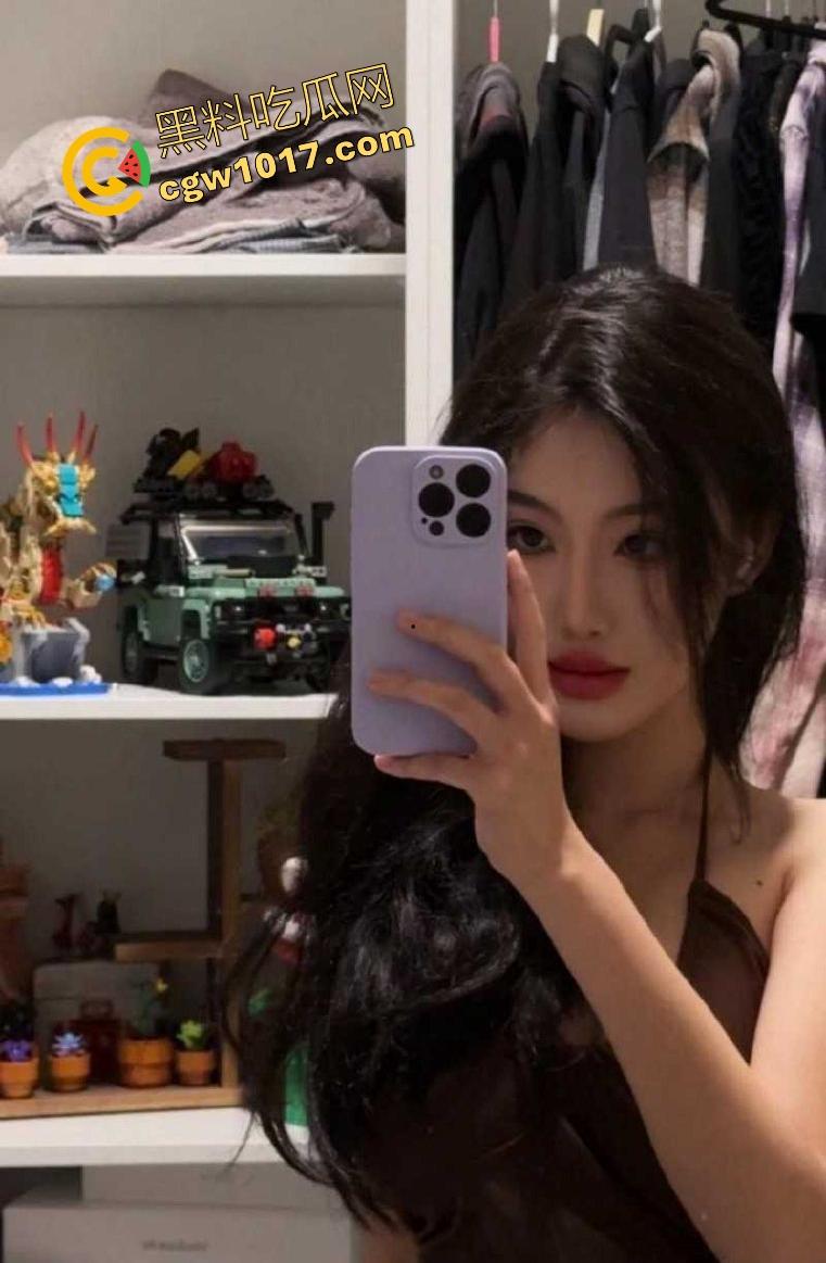 中国美术学院油画系女神【姚婷】极高颜值女神为达到财富自由选择下海卖逼,口活一流肥臀圆润,这身材真的爱了!-3