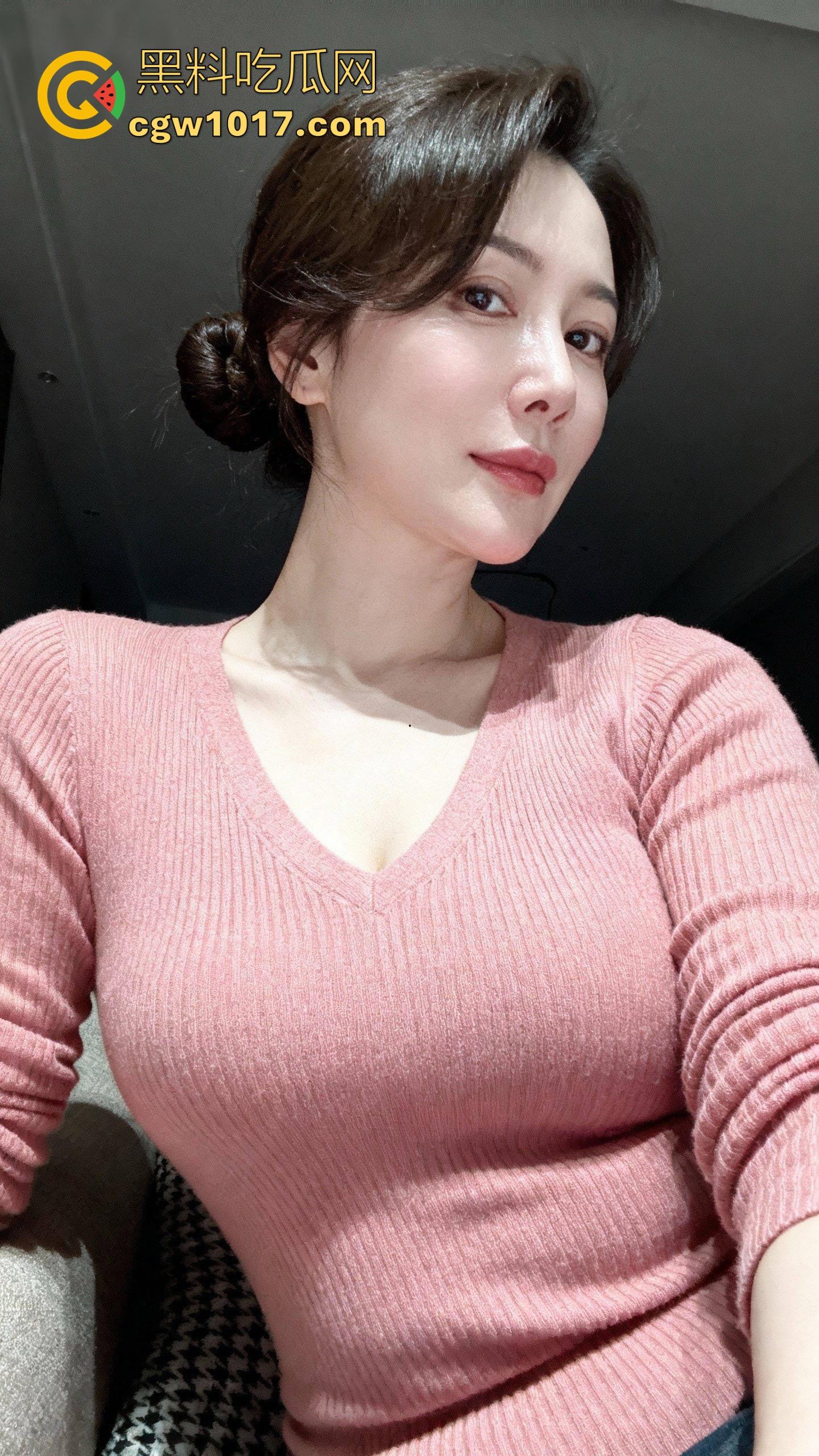 老款A8在线榨精,熟女人妻的极致性爱,露脸口爆内射,大奶肥臀全自动骑乘,熟女犹如酒是陈年的好,越陈越香!-3