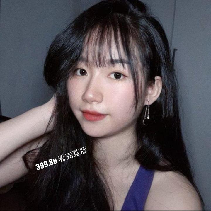 马来西亚 兼职模特【Stella】又遭遇经济公司网络面试视频流出  所以到底在面试啥岗位 连私处也心甘情愿的打开给对面看-1