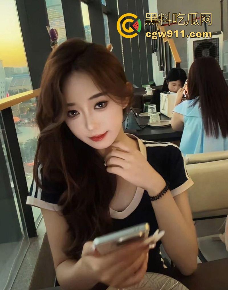 北京中医药大学【李雯玮】与男友私密视频流出,炮机扩阴调教点燃欲望,口爆吞精猛插小穴!-3