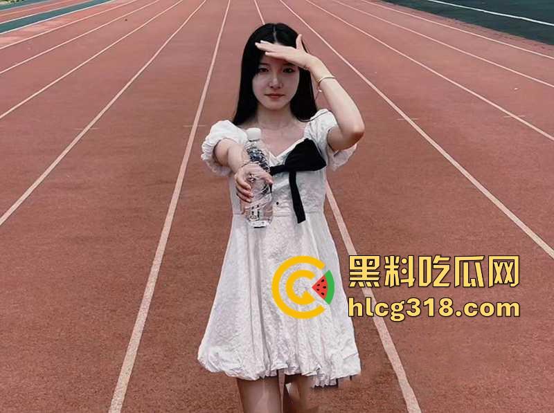 高学历健身女神【李佳怡】表面高冷实则骚气冲天,阴毛乌黑浓密性瘾强悍 淫水荡漾娇喘不断!-3