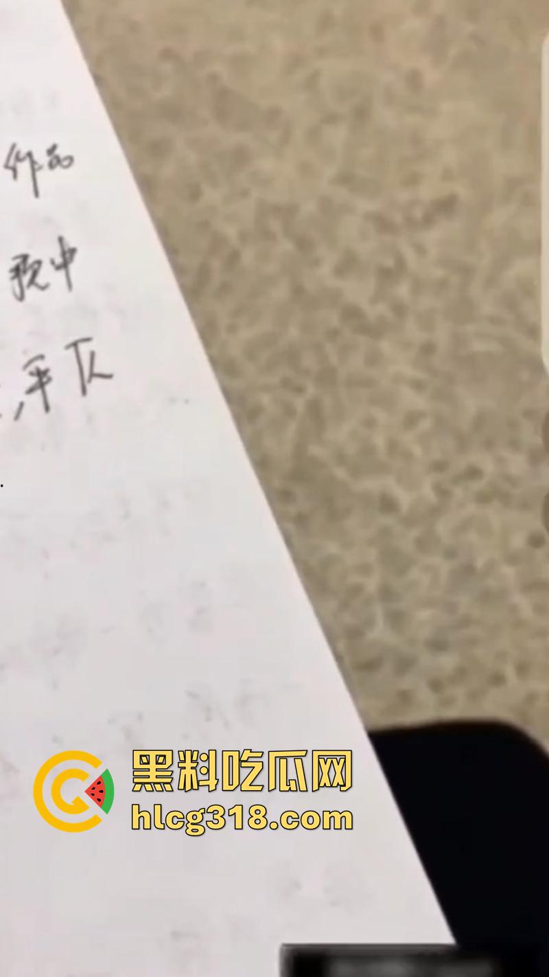 图书馆偷情兄弟女友,兄弟还在楼下看书,俩人偷偷到员工走廊,传出阵阵淫叫声,玩的太大胆了!-3