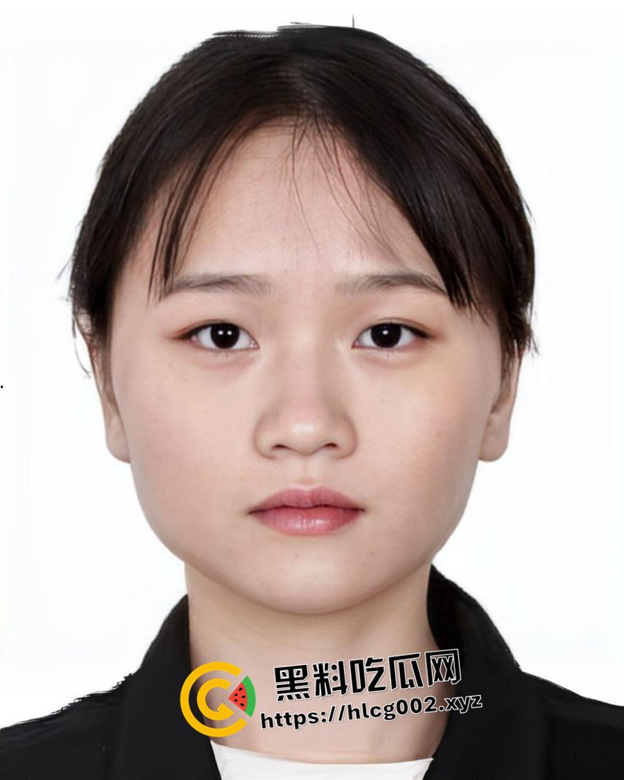 广西农业职业技术学院【韦慧雯】下海黄播 邀请小姐妹百合热吻 嫩穴特写展示 少走二十年弯路啊-2