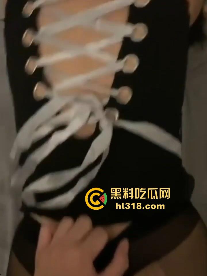 土豪重金包养,哈尔滨工业大学性感学妹【杨绍琳】颜值高身材好,奶子也大后入狂操,内射口爆样样精通!-8