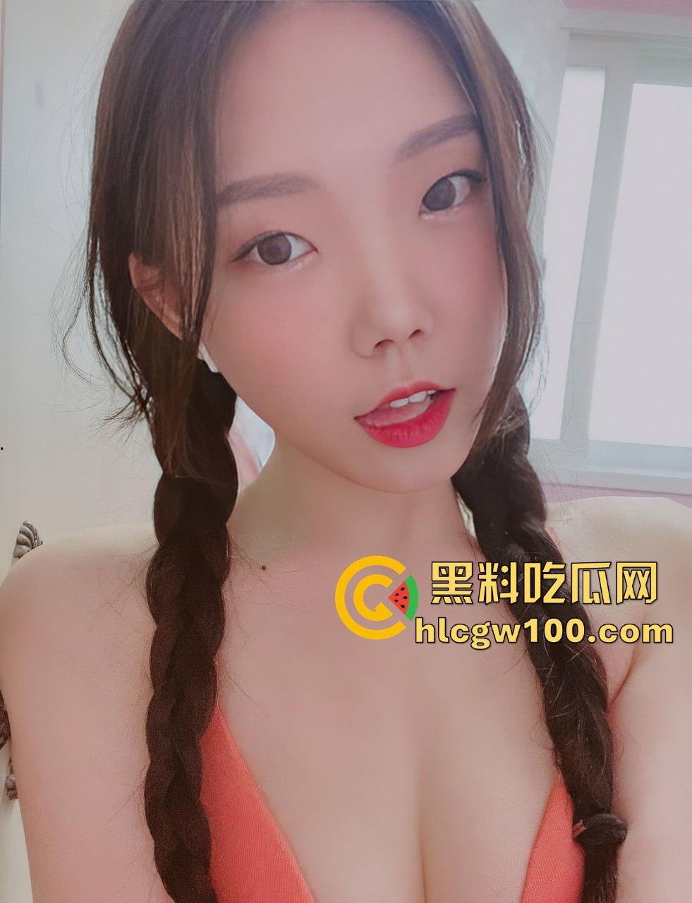 中韩混血模特【kikon】金主性爱视频曝光,主动下跪深喉口交,嘴巴就是主人的肉便器。-1