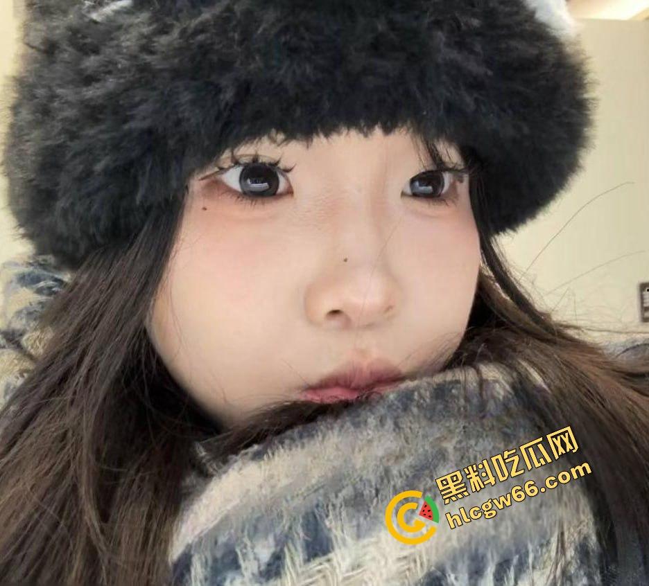 江西04年嫩妹【王诗齐】清纯校花变精桶婊,警服SM滴蜡嫩洞喷浆,大屌爆操屁股撞烂,性瘾贱货全网曝光!-4