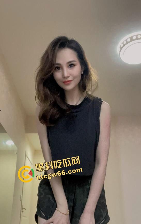 达州极品少妇【吴小倩】背着男友约炮录像，骚逼被操到戴痛苦面具，男友怒放全网！-4