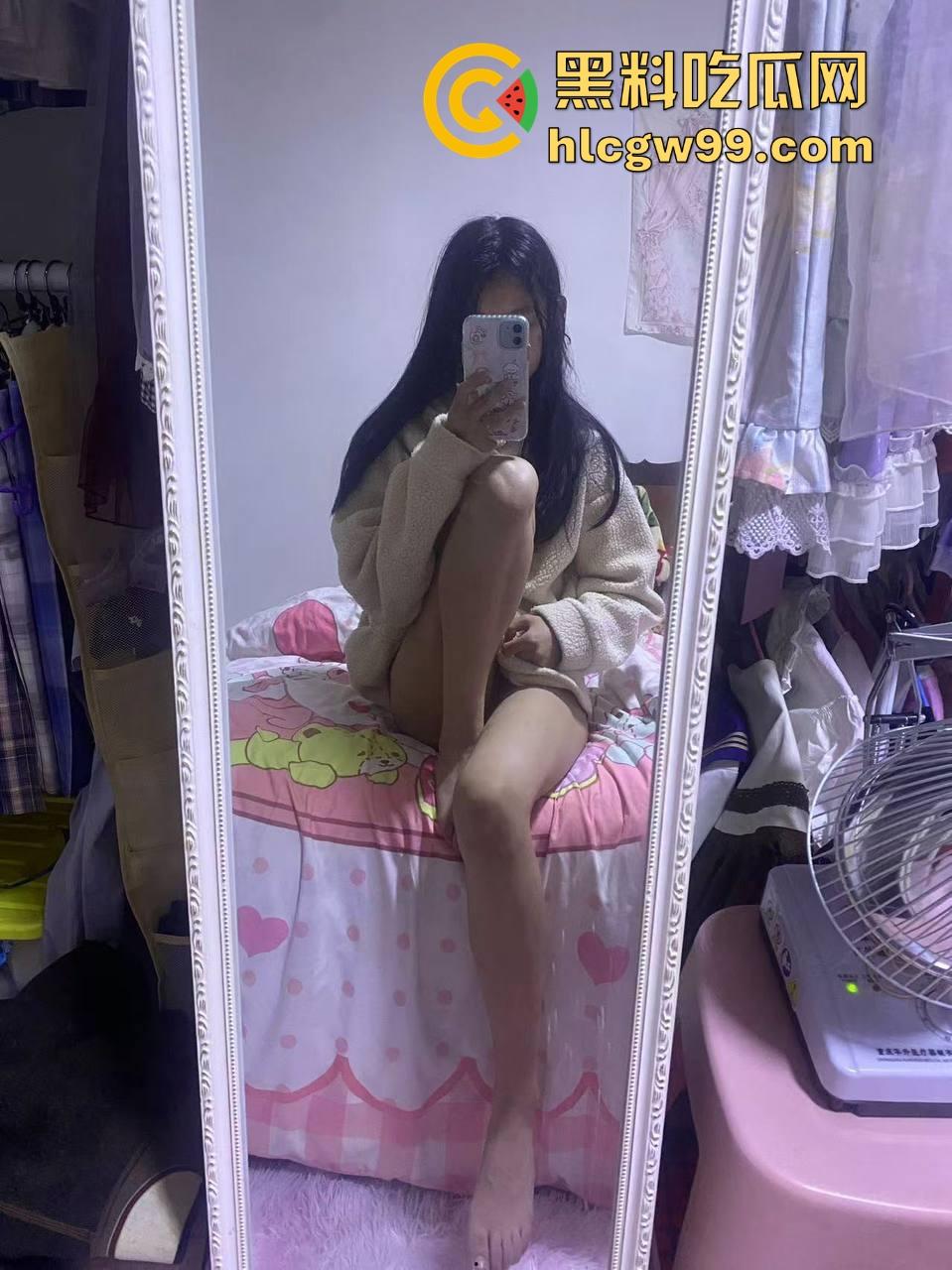 安徽合肥【赵欣】网调视频火了,骚母狗自慰抠嫩穴淫水四溢,骚逼拉丝让人绷不住!-3