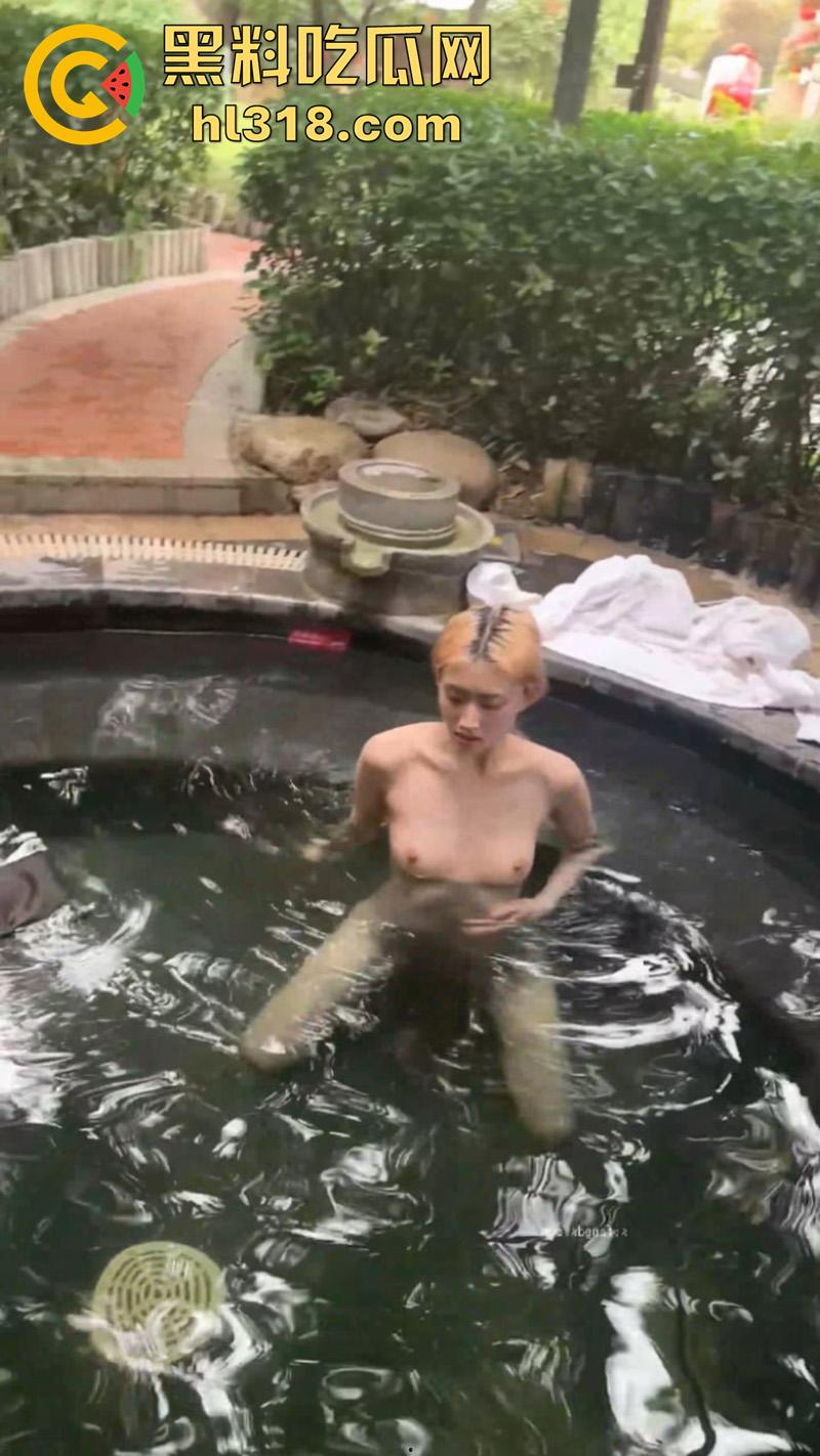 苏州大学178cm顶级身材女神【濑濑】,身材高挑腿长逆天,被土豪调教自慰露出,全裸游走大学校园!-8