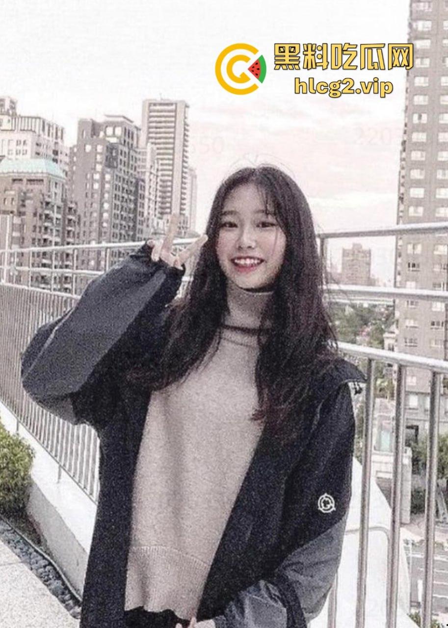 闺蜜大爆料!高颜值女神钱忆彤自拍视频泄出,白虎馒头穴和修长美腿让人欲罢不能!-2