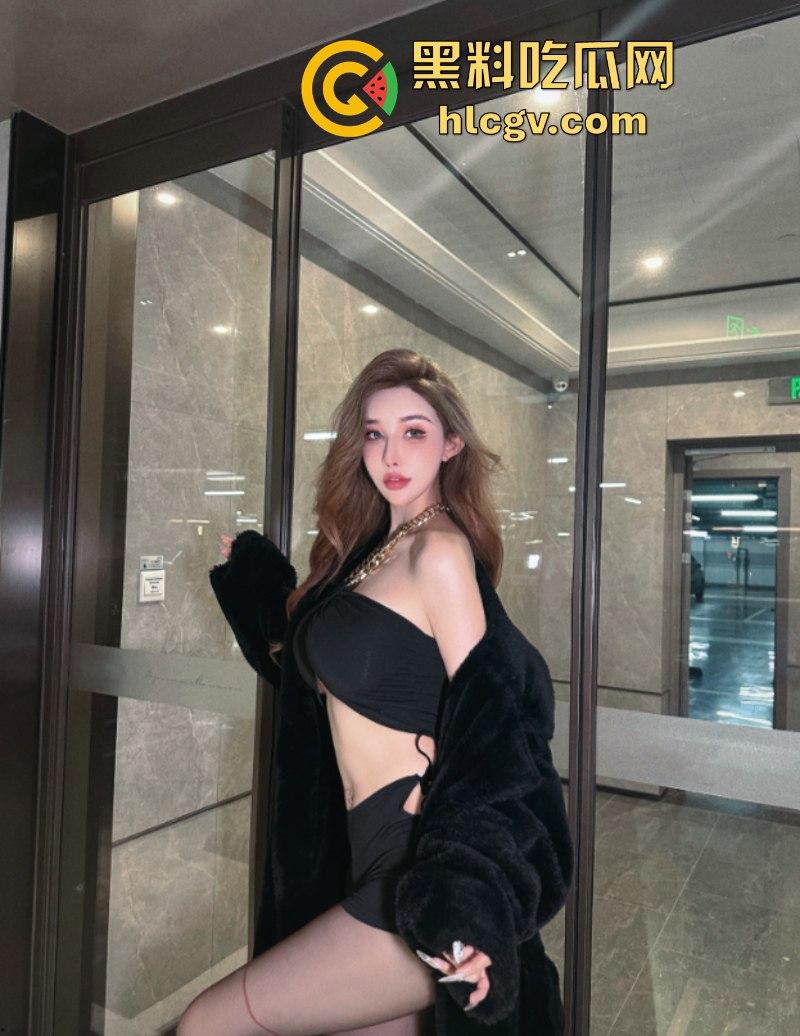 微博436W粉丝大网红【王一霏ADA】面对潜规则果断一对一视频四点全露!-9