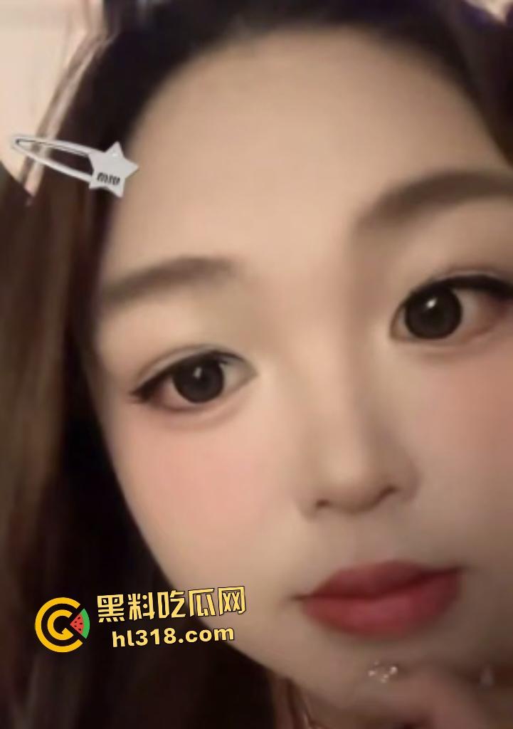 深圳人民医院为升职献BBW巨乳翘臀女友给骨科主任【龙厚清】儿子,可最后女友跑了,职位也没了!-1