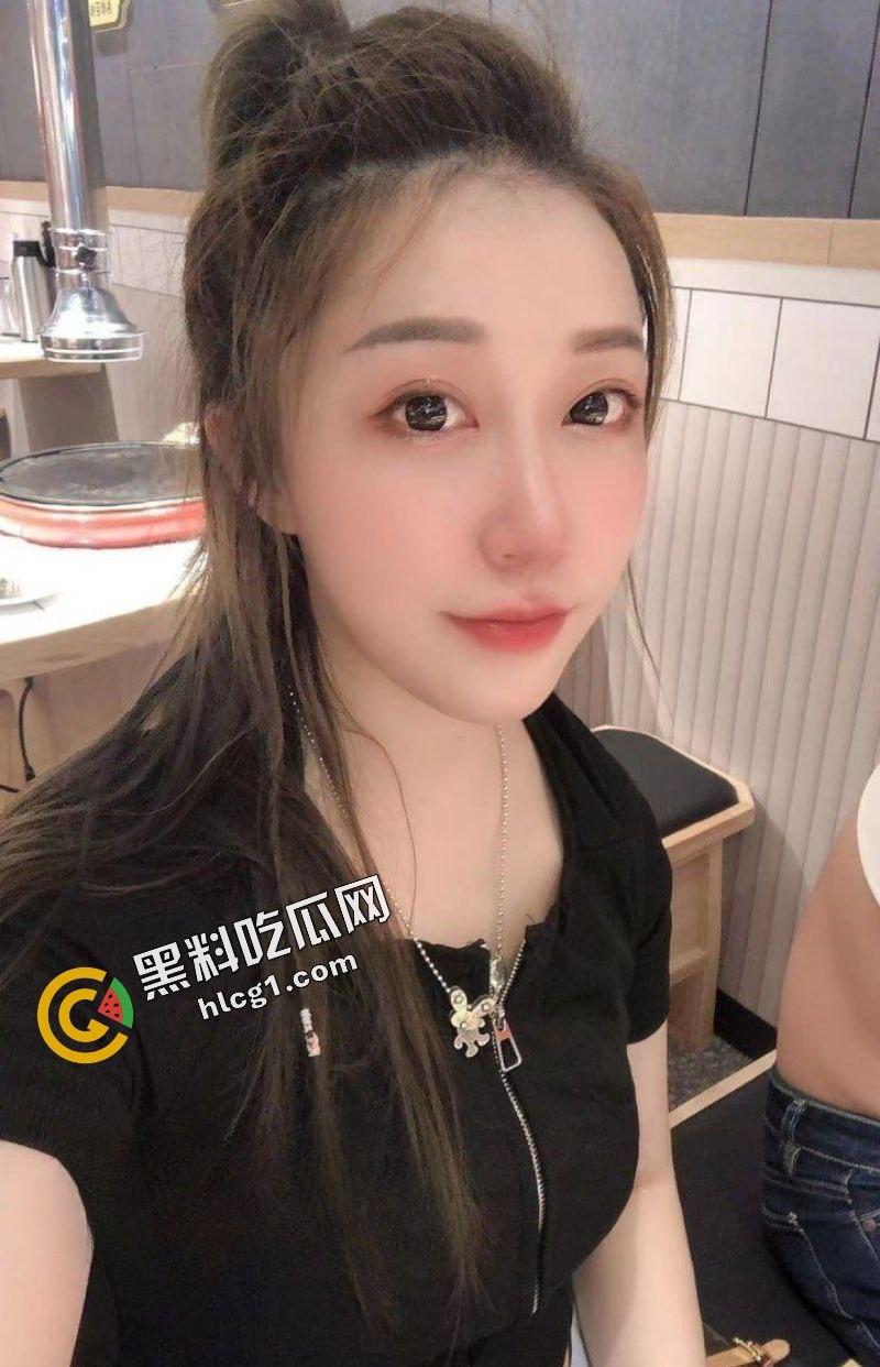 风韵犹存的少妇熟女 和单男打麻将输钱 用骚逼抵账 站立冲刺后入现拍视频流出-3