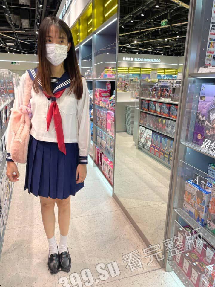 泄密 都在找的清纯女神 医院帮男友取精完整版来了 海量自拍做爱视频也被网友扒出 各种制服口交啪啪 超反差-3