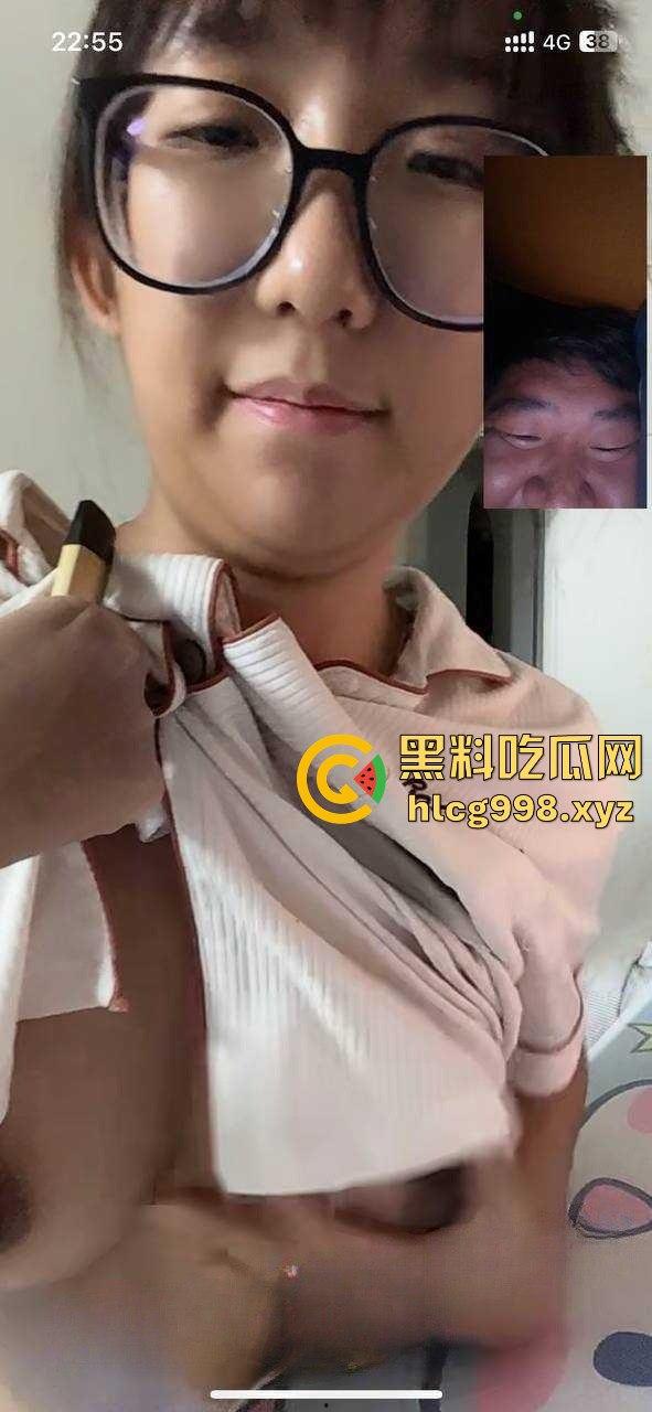 上海国企职工【舒涵雨】傍上司,渔网黑丝穿给上司看!男友出门就开房,出轨全程录屏留念!-6