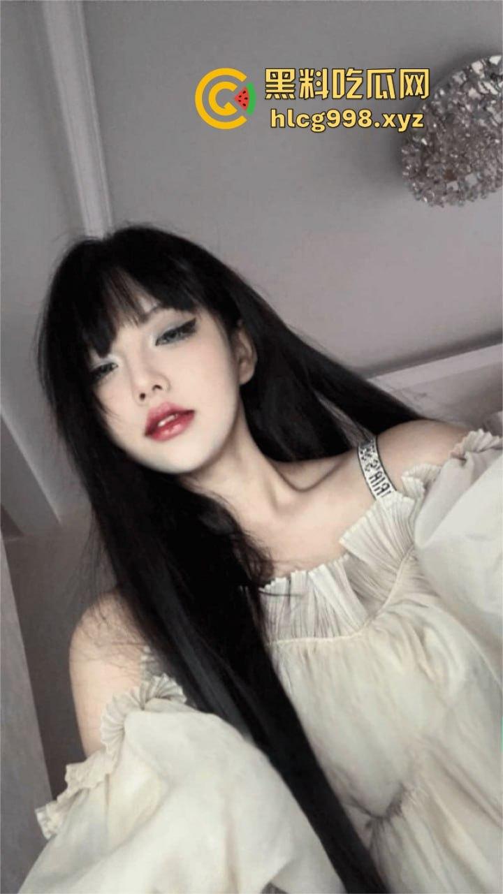 财经大学会计专业婊子班花 陈晓玉 被曝脚踏多条船 钓鱼养鱼勾引富二代!-4