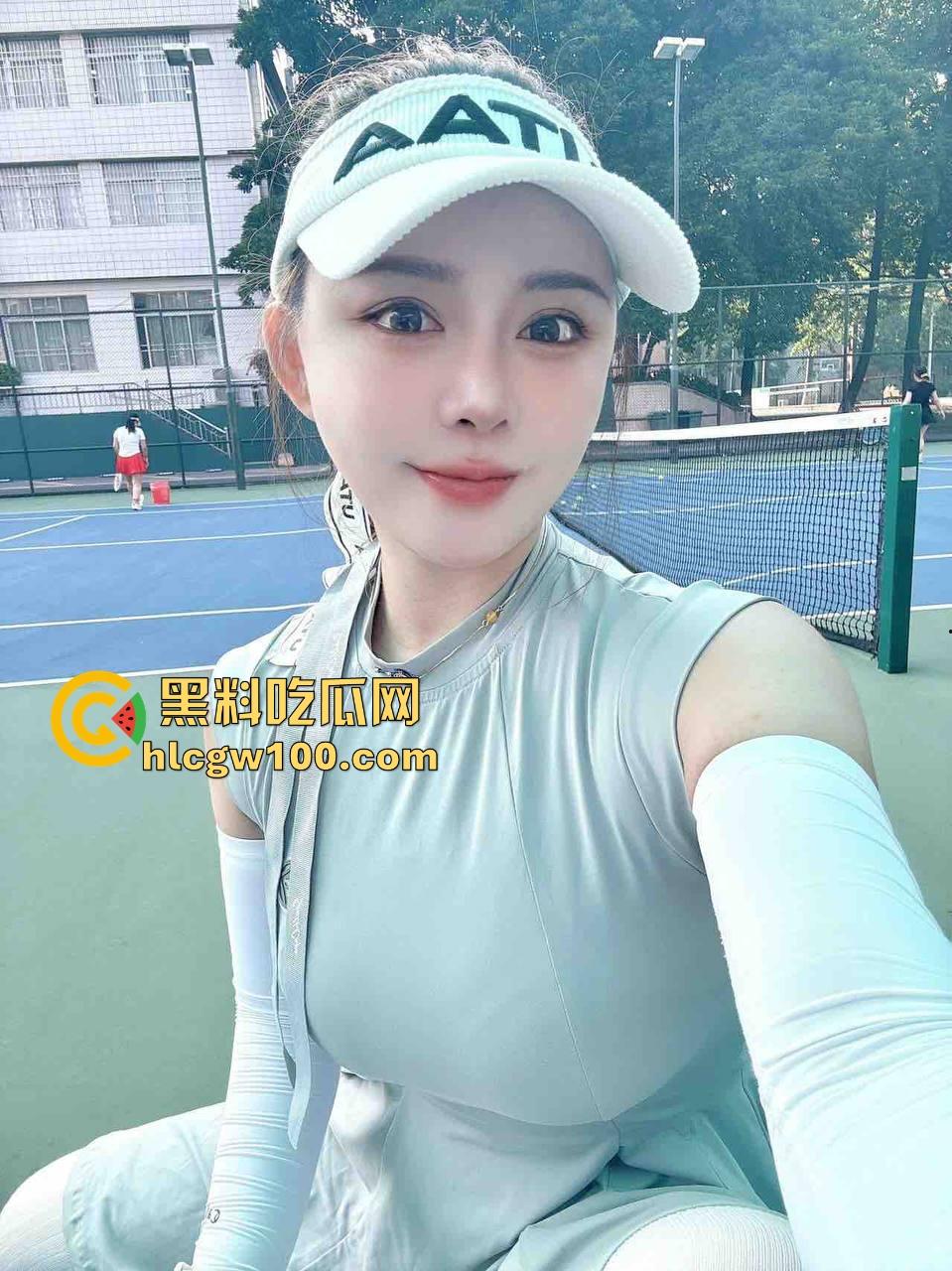 宁波大神【吴波】再秀人生巅峰，弟大吃两女，知性美少妇白虎萝莉同床共枕，这滋味爽到飞天让人酸到牙痒！-6