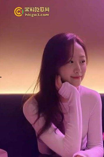 广州音乐学院女神【金依然】被富二代玩烂,内射视频全网疯传,穿开档丝袜任由抽插,直接成了移动肉便器!-6