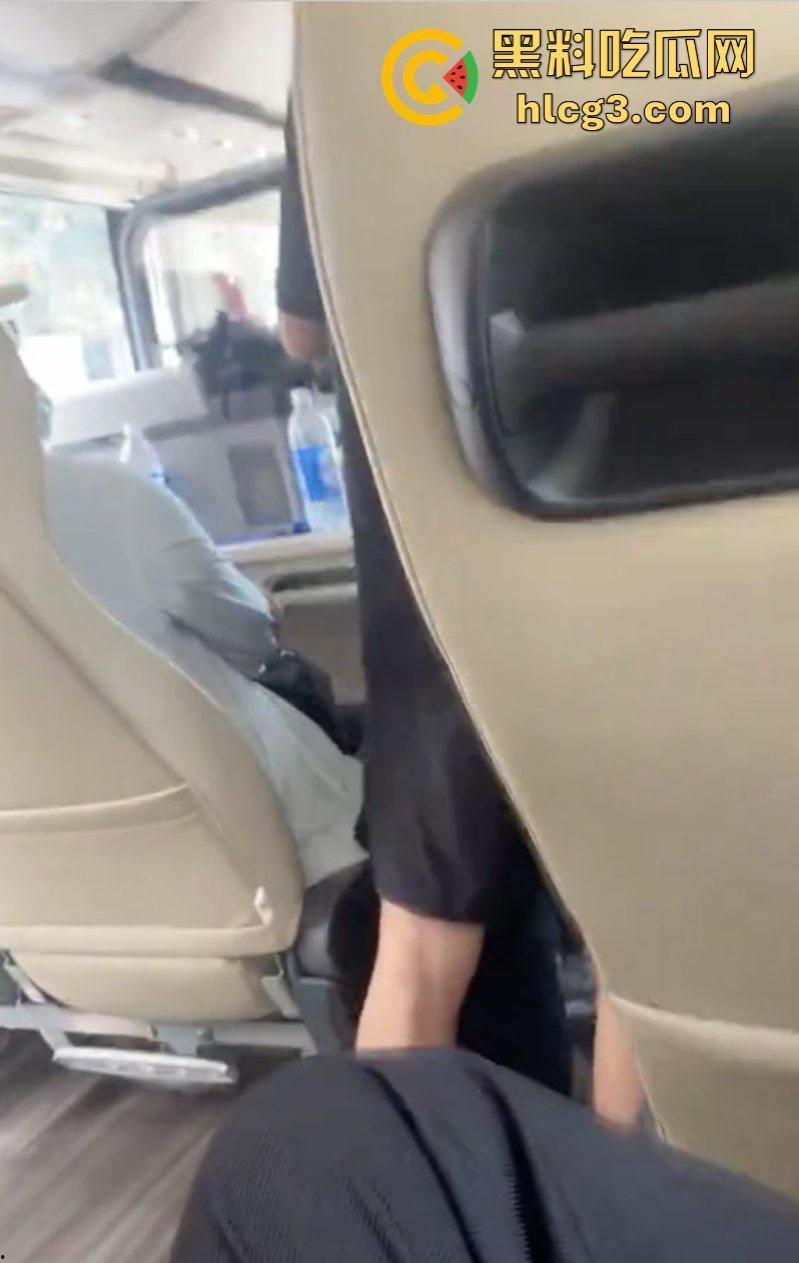 维权被关进大巴限制人身自由？上海海银财富投资人维权遭软禁被饿晕！-1