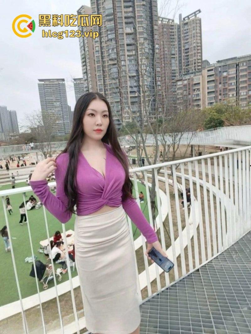 抖音骚妇【暮色浓妆】专挑帅哥奶狗线下约啪 “鸡巴要大，人不能太老！”-16