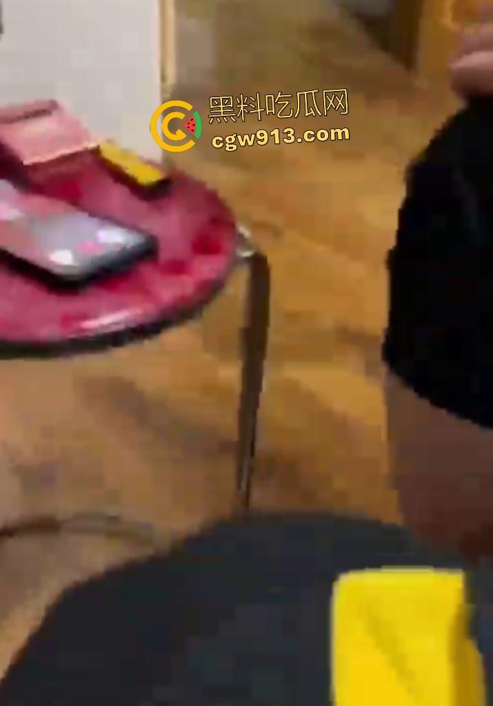 集美两头爽吃被双男揭穿!张勇舔狗订婚砸钱陪睡,发现后直接联系集美的姐姐当面对质,百口莫辩!-7