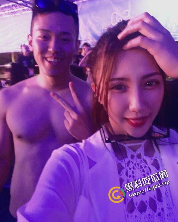 台湾崇仁医专校花【Milky】闲时会做Model 网上就流传一批大尺度私拍裸体写真 及大量生活照和tiktok视频-13