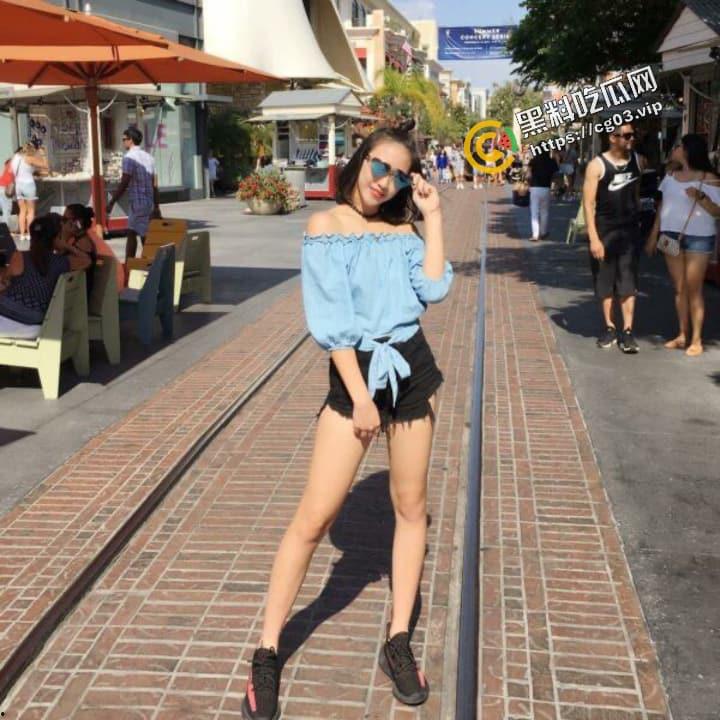 台湾崇仁医专校花【Milky】闲时会做Model 网上就流传一批大尺度私拍裸体写真 及大量生活照和tiktok视频-15