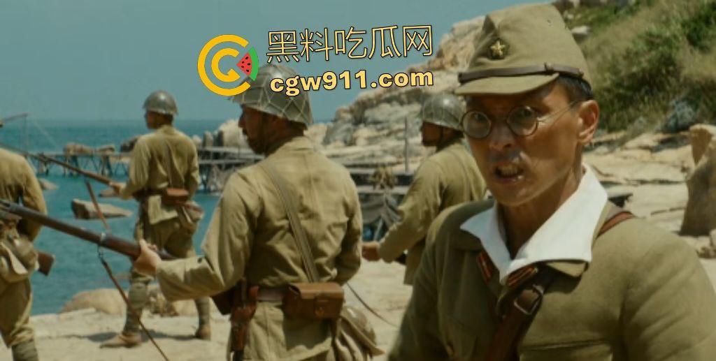 电影【东极岛】渔民逆天救英俘！二战舟山海域日轮沉没惨剧，野性渔民惊涛骇浪中血性爆发，真实英雄事迹！-3