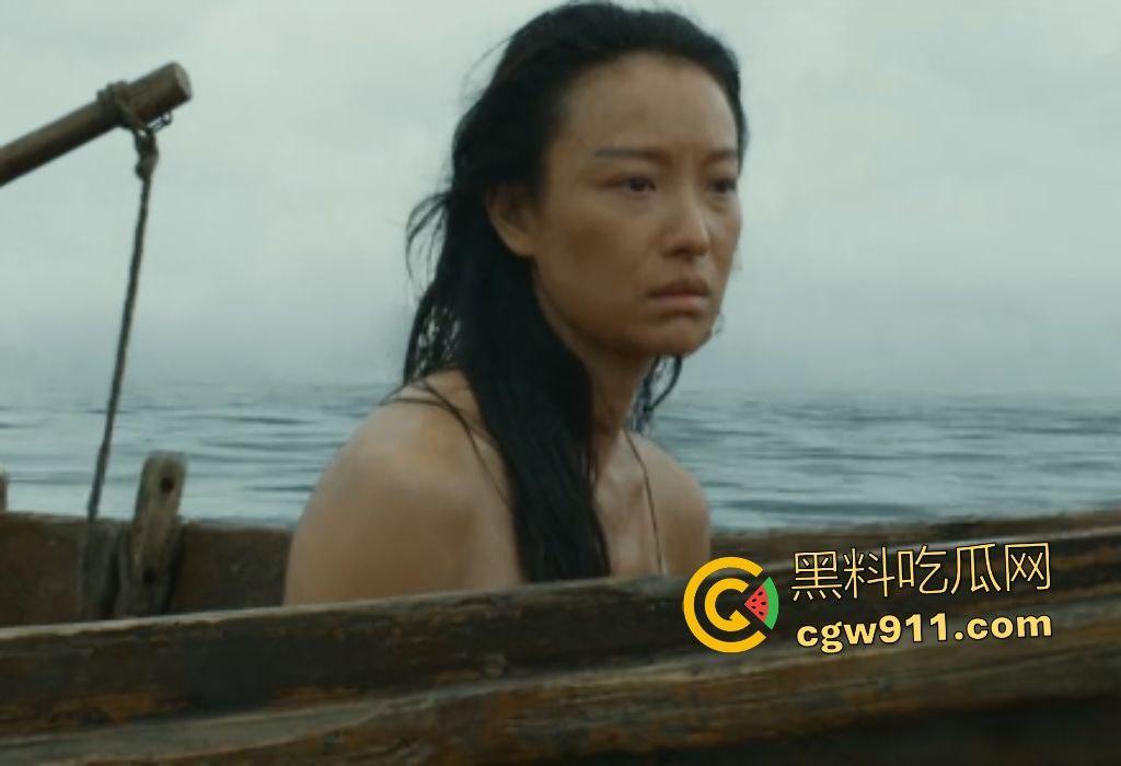 电影【东极岛】渔民逆天救英俘！二战舟山海域日轮沉没惨剧，野性渔民惊涛骇浪中血性爆发，真实英雄事迹！-8