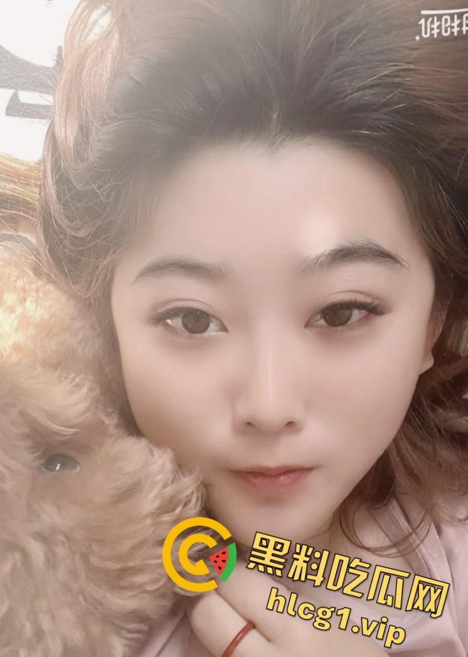 抖音巨乳网红『渣渣瑶』私拍视频泄密!虽颜值一般但巨乳傲人,抚摸淫穴画面火辣!-2