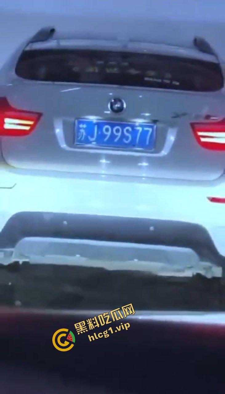 地下车库之 宝马激情车震!后妈裙美女上位 榨干的节奏!闺蜜刺激偷拍解说!-1