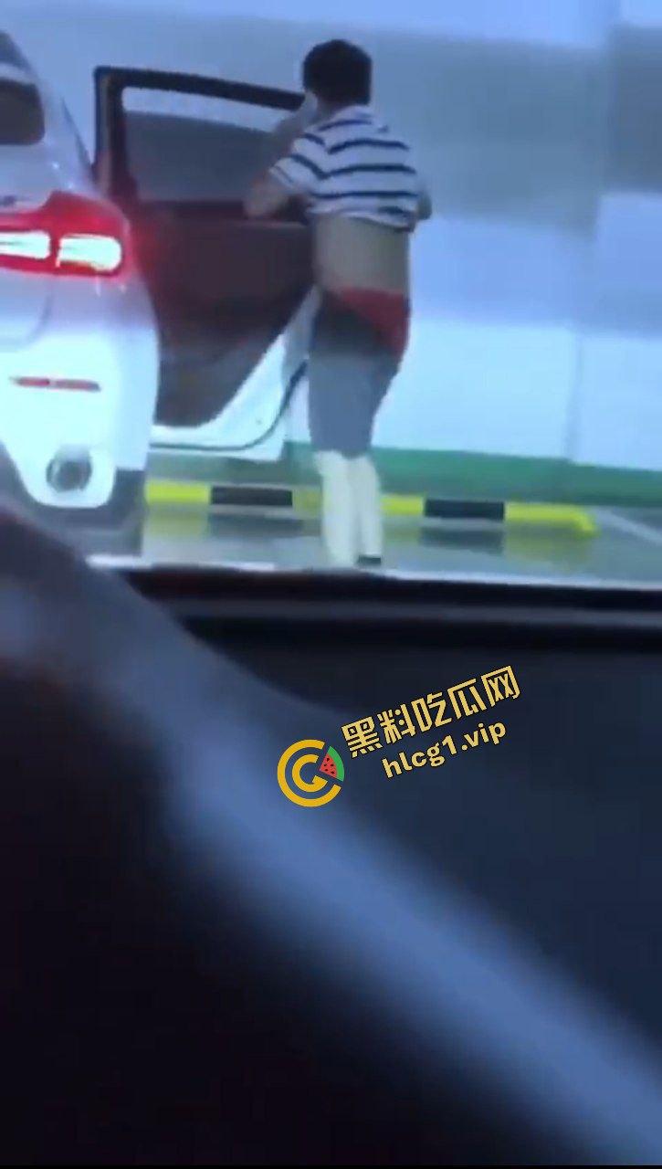 地下车库之 宝马激情车震!后妈裙美女上位 榨干的节奏!闺蜜刺激偷拍解说!-6