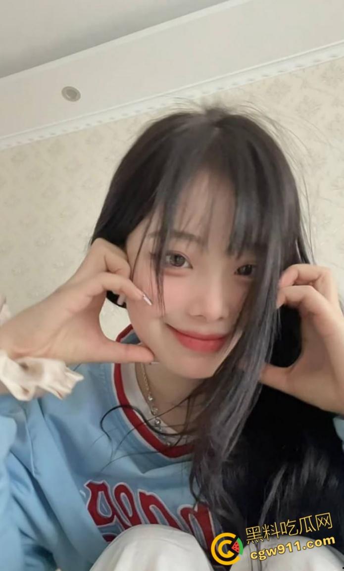 河北师范大学眼镜妹【赵怡】,69互舔口交调情,从清纯少女变淫荡尤物,被男友无套猛操骚穴白浆流淌!-3