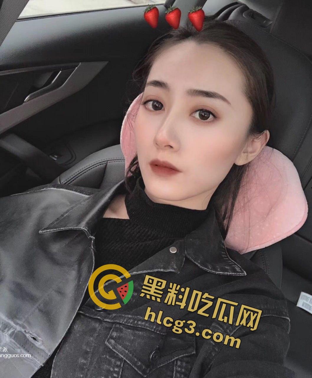 白天端庄冷艳的职场女神,夜晚竟成胯下母狗放荡不羁,全程大曝光!-1