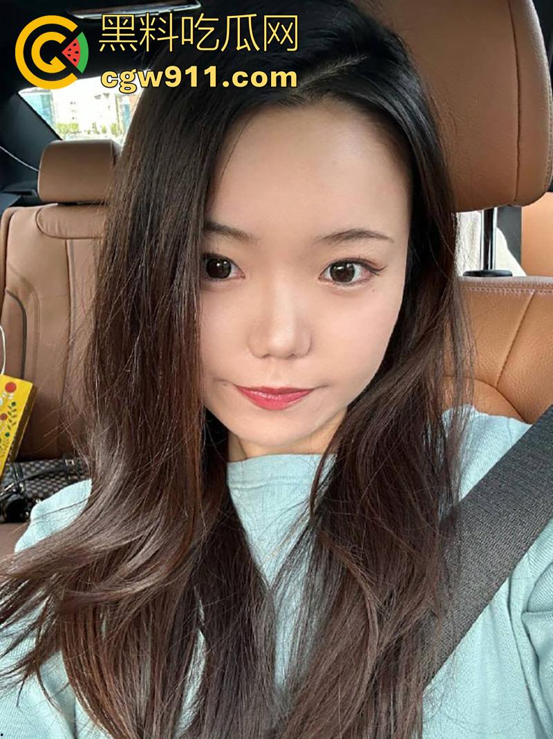 白天叫大哥晚上操你老婆!义乌已婚网店老板娘【赵佳佳】,偷情自家员工跪地吃鸡,偷情给老公戴绿帽遭曝光!-4