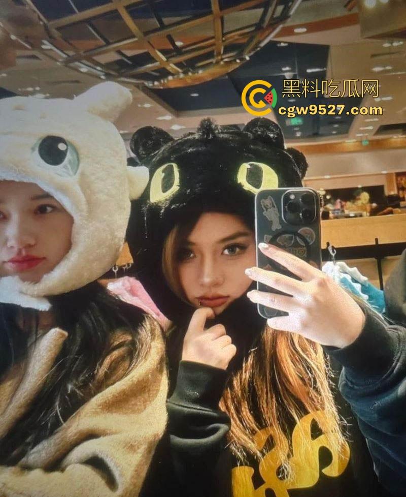 云南极品反差母狗【吴昕诺】香格里拉旅游出轨,与男大【胡家萁】酒后约炮感染梅毒,偷腥视频火爆流出!-2