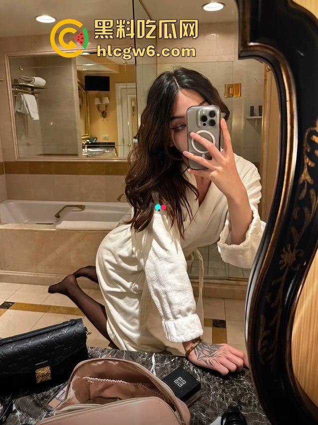 恒大青训队员【 Rudie】变身网红Ladyboy,火辣身材裸体视频曝光,跟黑鬼男友OF几秒骗几十美金!-2