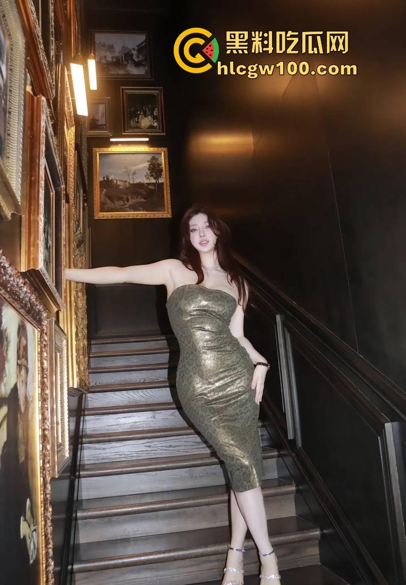 抖音50万粉网红【健身小猫】第二弹,与2023亚洲小姐【蕾蕾醒了没】新加坡金沙酒店伺候金主3P激爱视频流出!-2