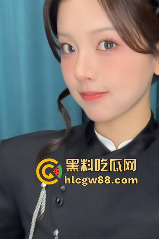 【杨超越】抖音直播意外走光露出乳头,看不出来呀奶头这么大,出名前肯定不少约 给瓜友们放福利-9